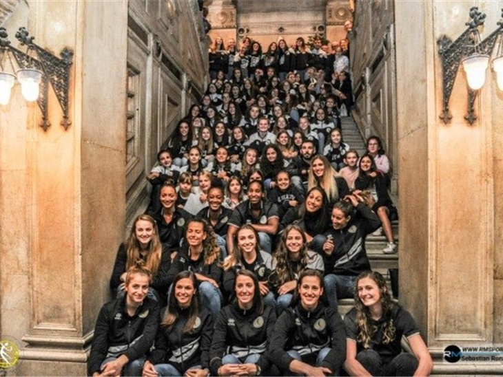 La carica delle 100 leonesse… Appuntamento in loggia